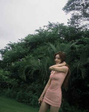 Hong Ji-yoon Instagram - 