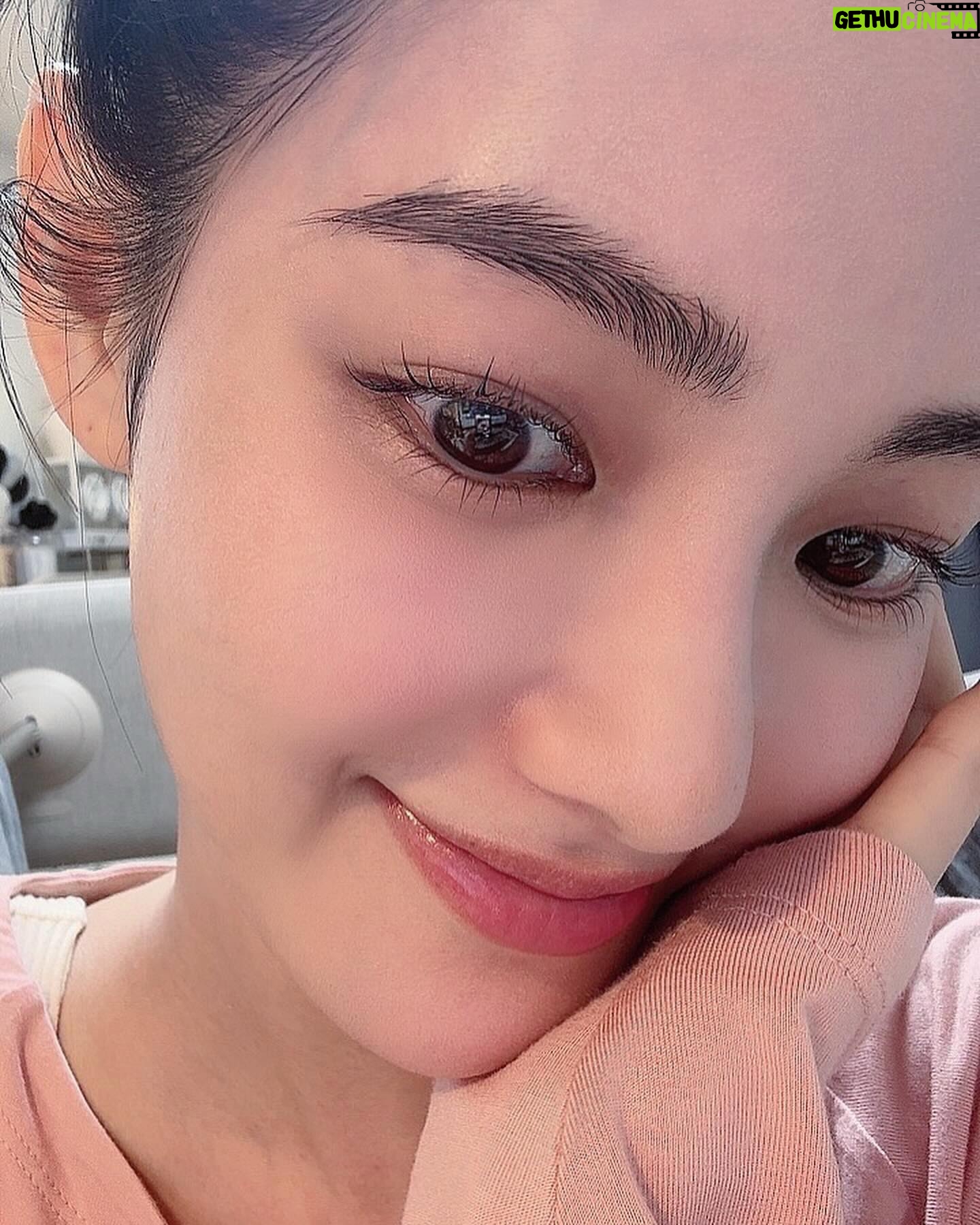 Hong Su-zu - 52.3K Likes - š«