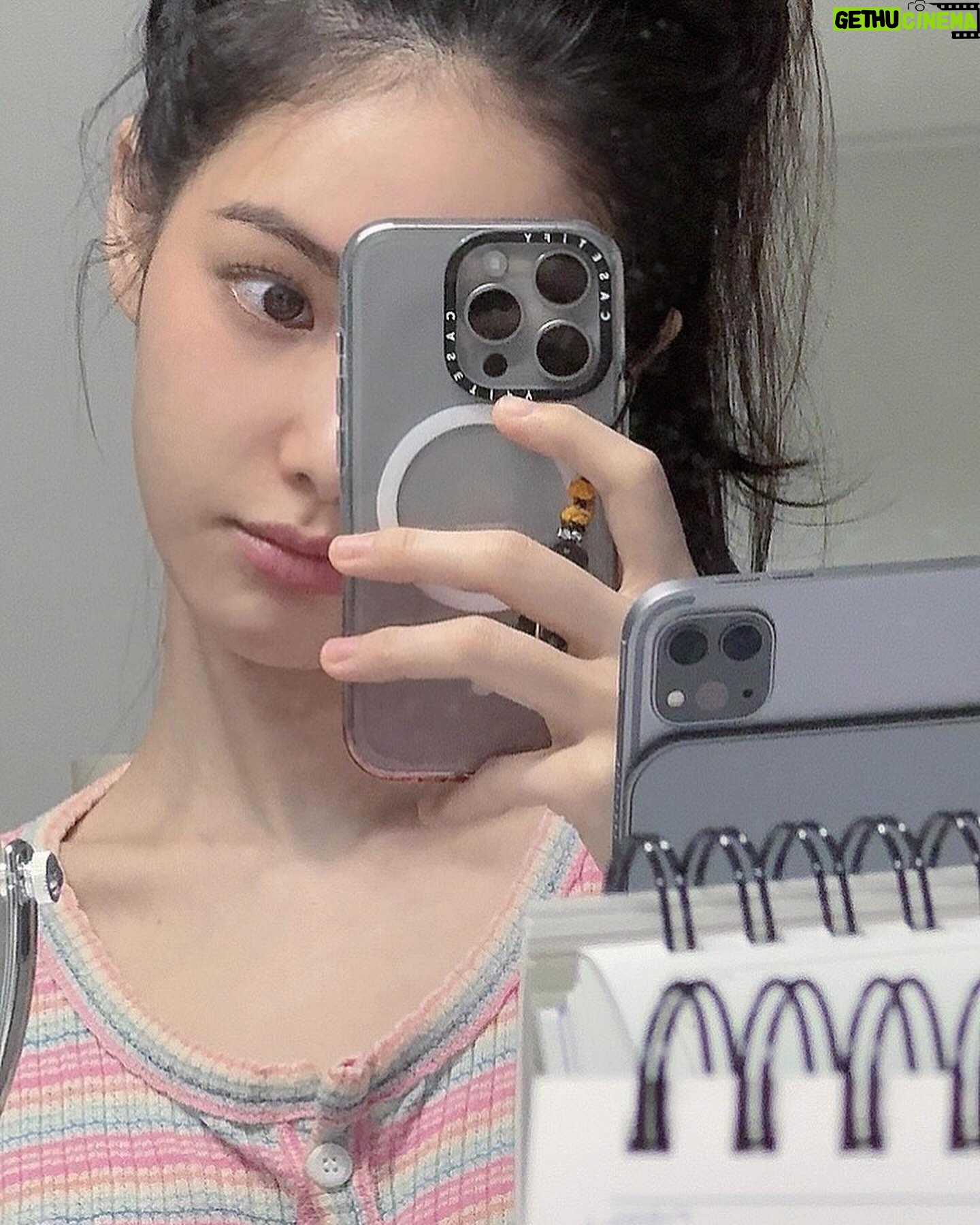 Hong Su-zu - 52.3K Likes - š«
