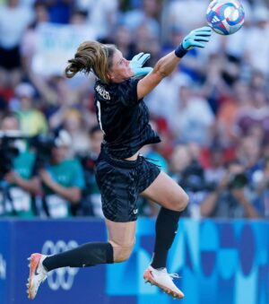 Hope Solo Instagram - Incredible. Congratulations 🇺🇸🥇🎉🫶⚽️