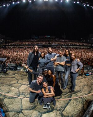 Hozier Instagram - Bangor, thank you 🖤

📸 @ruthlessimagery