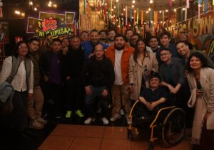 Hugo Lezama Instagram - ¡QUÉ JUGOSA NOCHE! 💥

Gracias a todos nuestros queridos hamsters y guinea pigs que asistieron a la primera reunión con miembros exclusivos de la comunidad de Pitucos Marrones ✊🏾🔥

Solo queda agradecerles (sobre todo a los que se vinieron corriendo del concierto de Libido) y solo decirles que es por ustedes que seguimos creciendo (mentira solo por el patrón ❤️)

Y gracias también a @mercado_chicha por la buena onda y las facilidades que hicieron que la pasemos rico y delichocho. Unos fuera de serie.