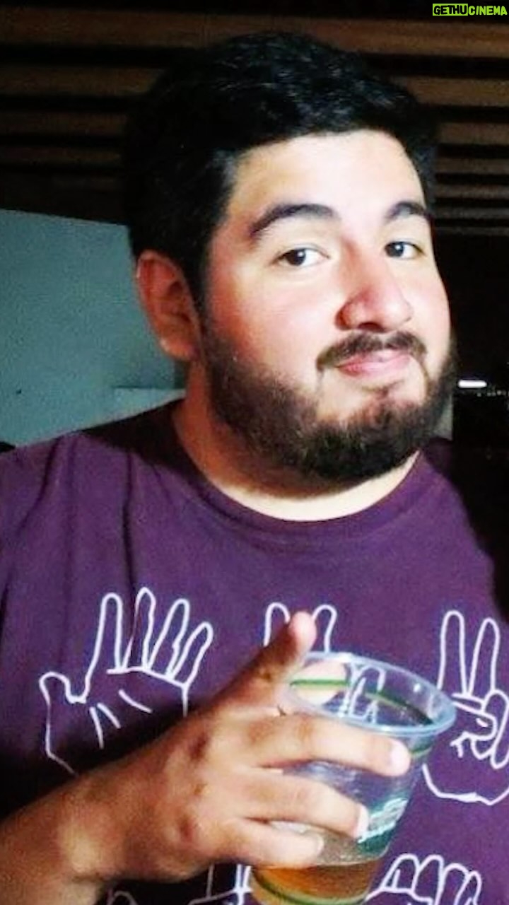 Hugo Lezama - 3.6K Likes - 34 años ❤️