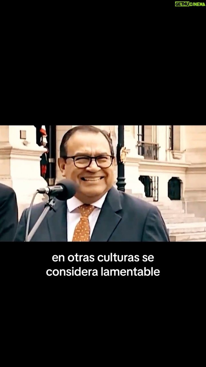 Hugo Lezama - 3K Likes - Ya está en mi canal de YouTube el recopilatorio: Políticos Arriesgandolo Todo Por “AMOR”. Las palabras de MAD son demasiado cine 🚬