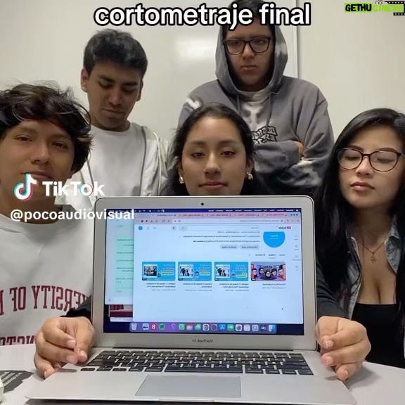 Hugo Lezama - 3.6K Likes - Profesores de comunicación, no tengan miedo de ser severos con los paupérrimos trabajos finales de sus alumnos 😅
Créditos y agradecimiento a @poco_audiovisual_pe 👻