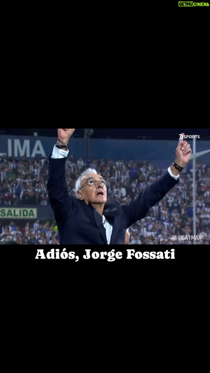 Hugo Lezama - 2.8K Likes - Que difícil decir adiós así. Hubiese sido hermoso tenerlo como líder del centenario. En fin, por lo menos ya acabó la novela. Le deseo mucha suerte, profesor.
