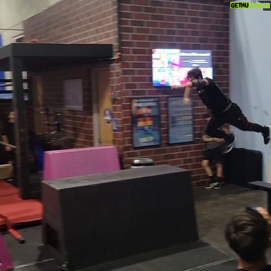 Hunter Payton - 99 Likes - Beeeeg Jumps 💥
#speeddrills #parkour #speedeun