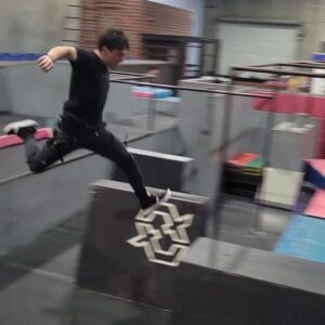 Hunter Payton Instagram - I'm like the Flash⚡️except I have a broken arm and no super speed...
📷 @whoisnicodemus 

#speedtraining #chasetag #speedrun #parkour #proathlete