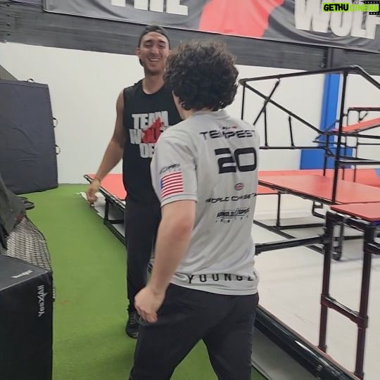 Hunter Payton - 110 Likes - Tag as a kid super fun. Tag as an adult super cool
#proathlete #worldchasetag #chasetag #tagyourit #dontgetcaught
Chaser: @hotshot_ninja
#thewolfdenchasetag