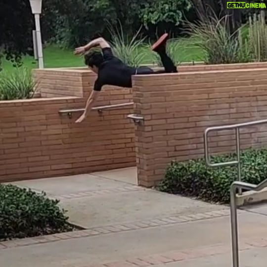 Hunter Payton - 203 Likes - 🥈USA Cup Qualifier for Speed🥈
In practice threw a jump and slipped. Hurt like a bit**, broke my arm above the elbow, cut up the other arm and ended up with🥈 Still had a blast and it was great seeing everyone. Thank you to everyone for reaching out 🙏
#parkourinjury #usacupqualifier #parkour #speedcomp #teamtempest