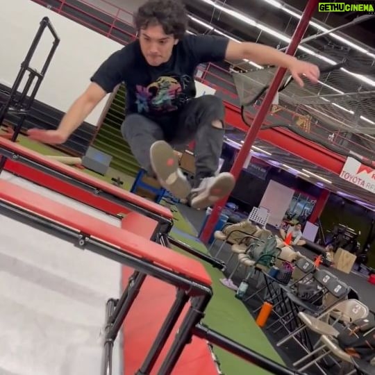 Hunter Payton - 110 Likes - Thanks @whoisnicodemus for the cool shot
@tempestchasetag
#worldchasetag #chasetag #teamtempest #proathlete #godzilla