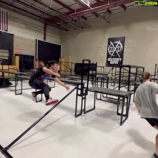 Hunter Payton - 138 Likes - The @dexteritydepot quad warming comp was super sick. I want 30 of these every year. Great seeing everyone! Shout out to my team NYX for taking home the 🥇@daradepaolo @stuntling @iamkybaldwin @roland.hannigan @gibbon.gregg
Thank you Vanessa for the videos.
#worldchasetag #chasetagcomp #dontgetcaught #keepchasing #teamNYX #tempest