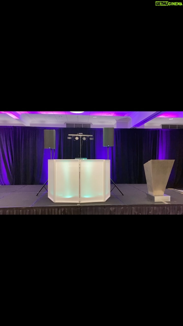 Hustle - 3 Likes - Behind the scenes
•
•
•
•
•
•
•
•
•
•
•
#behindthescenes #djhustle #dj NewportBeach #corporate #corporatedj #retreat #corporateretreat #teambuilding #nextlevel #hotel #hyattregency #newportdj