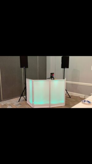 Hustle Instagram - Behind the scenes 
•
•
•
•
•
•
•
•
•
•
•
#behindthescenes #djhustle #dj NewportBeach #renaissance #corporate #corporatedj #retreat #corporateretreat #teambuilding #nextlevel #hotel