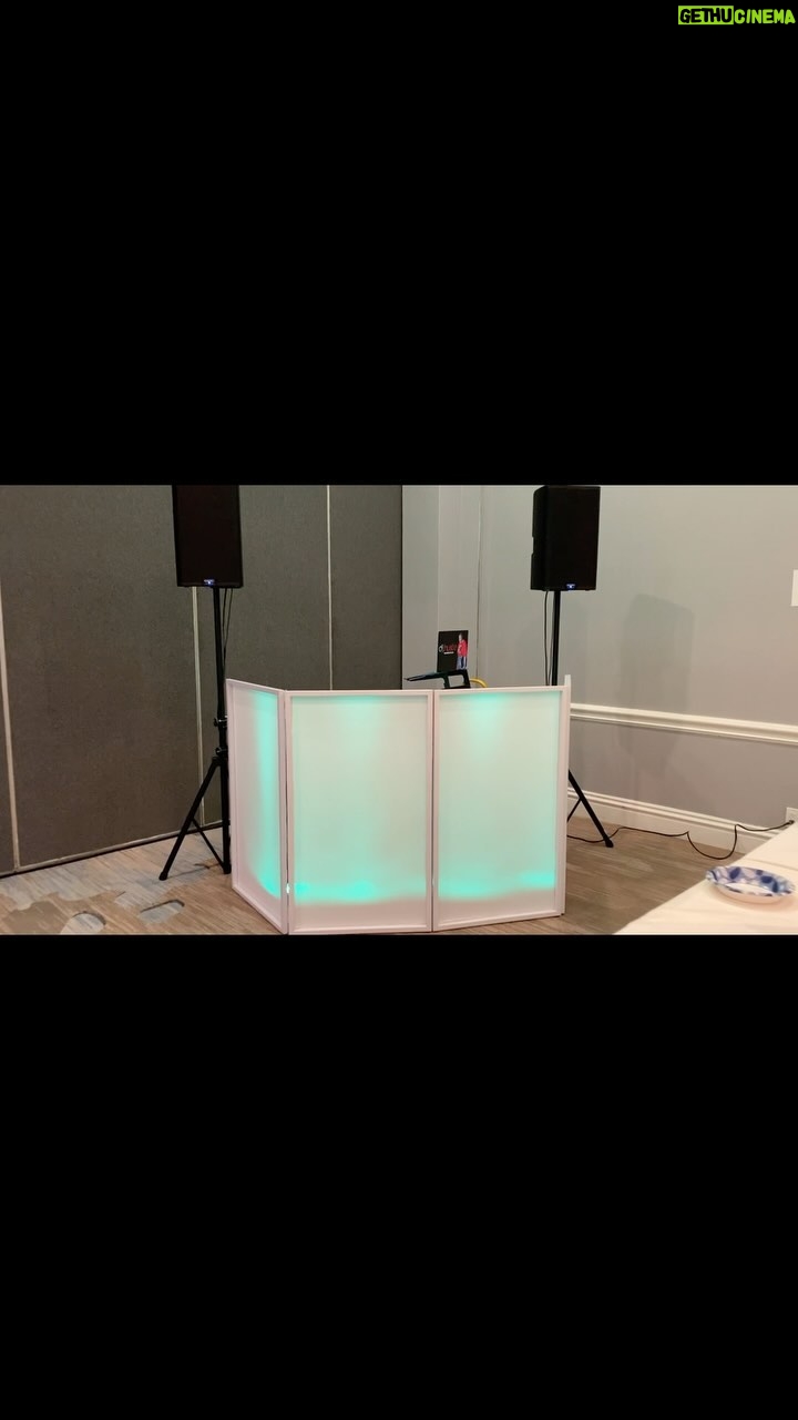 Hustle - 3 Likes - Behind the scenes
•
•
•
•
•
•
•
•
•
•
•
#behindthescenes #djhustle #dj NewportBeach #renaissance #corporate #corporatedj #retreat #corporateretreat #teambuilding #nextlevel #hotel