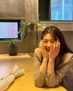 Actress Hwang Se-in HD Instagram Photos and Wallpapers August 2024