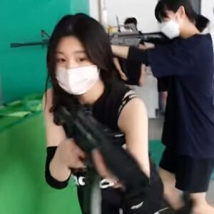 Hwang Se-in Instagram - 연습기간 부터 일년동안 
배우고 또 배웠습니다. 
더 덜어내고 더 채우려고 노력하겠습니다. 
함께하신 모든 분들께  감사합니다🙏🏻