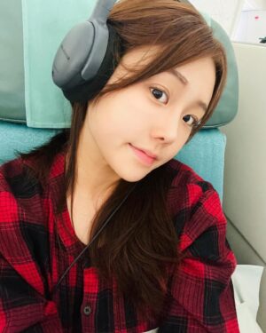Hwang Se-in Instagram - 𝙰𝚖𝚜𝚝𝚎𝚛𝚍𝚊𝚖, 𝙽𝚎𝚝𝚑𝚎𝚛𝚕𝚊𝚗𝚍𝚜
사랑하는엄마❤️