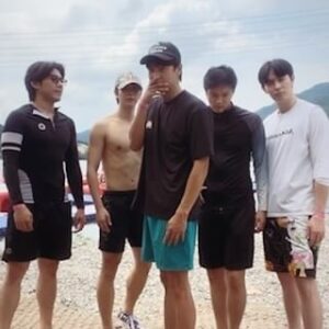 Hyun Woo Instagram - 우리도 느낌살려서😀
바캉스 까꿍

#fpy #speedzone #River #vacation 
#스피드존 #추천