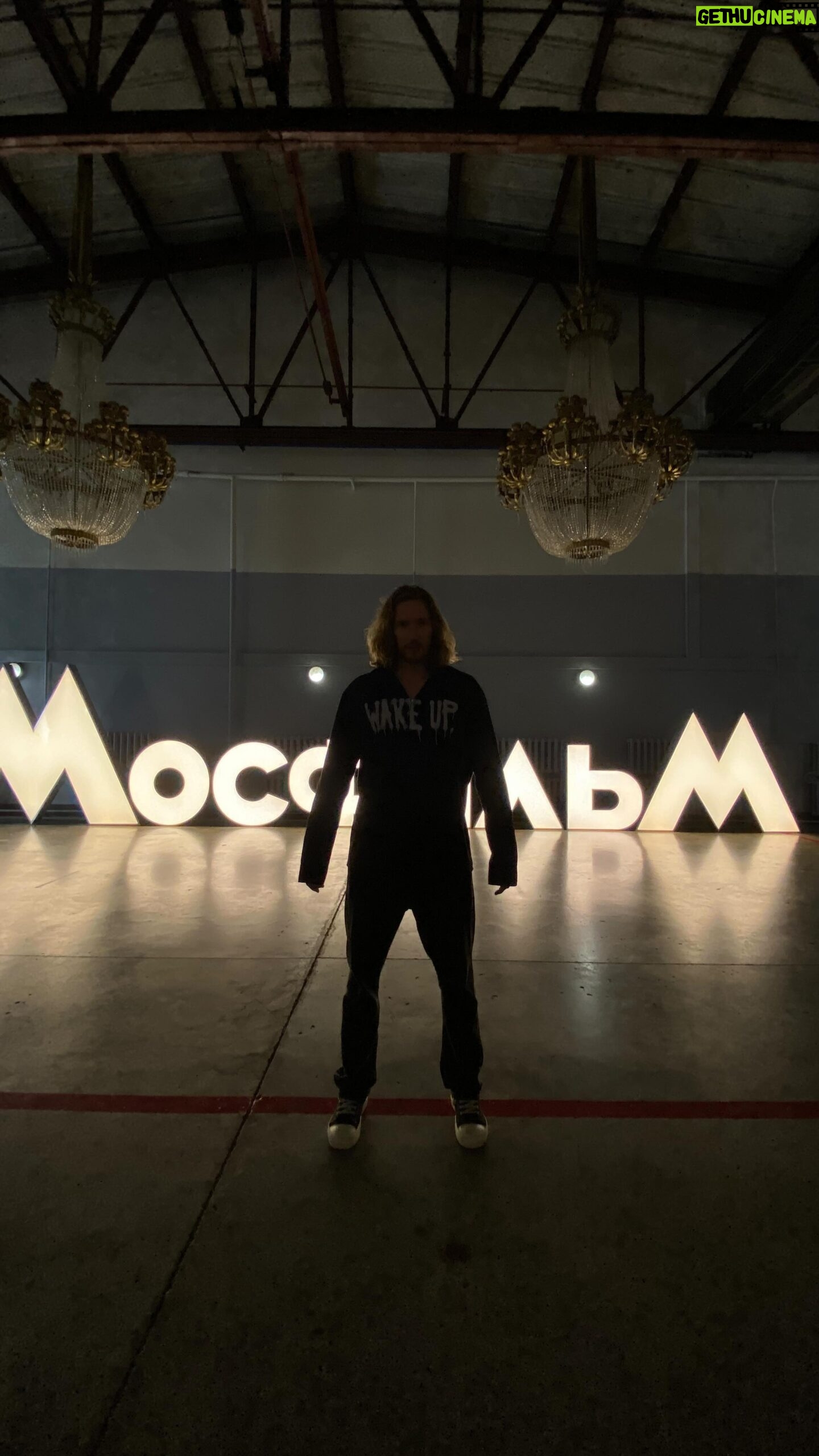 IVAN - 1K Likes - Песня «Она на мне» с моего мини альбома «Неформат. доступен на всех площадках 🤘🏻🤘🏻🤘🏻🚨🚨🚨 ссылка в био!