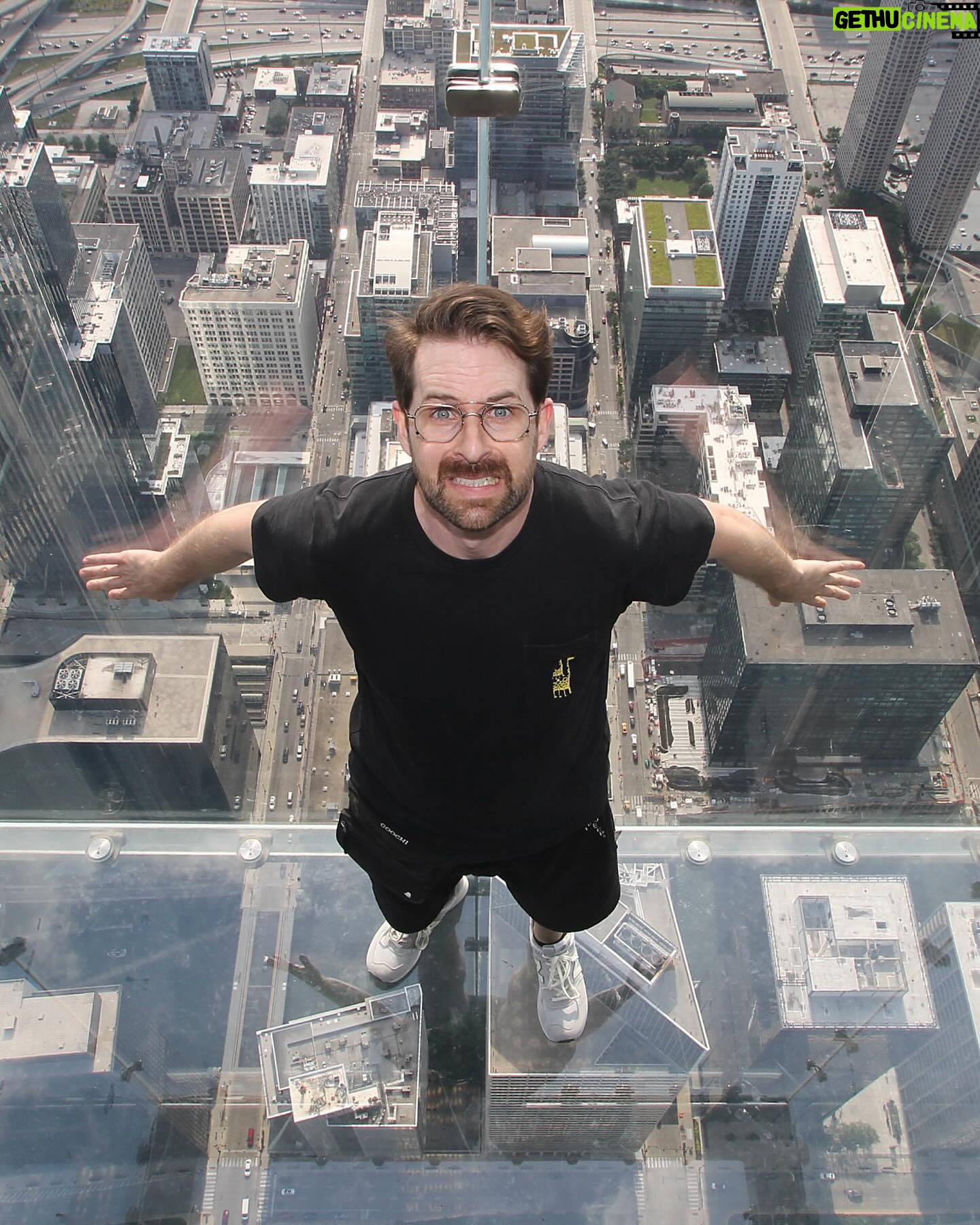 Ian Hecox - 53.8K Likes - Chicago dump