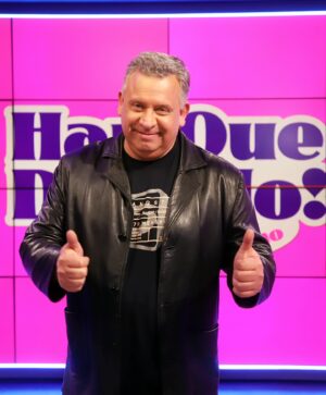 Ignacio Gutiérrez Instagram - Con todas sus figuras y adelantando su escenografía: el 13 presentó en sociedad su nuevo programa de las tardes, “¡Hay que decirlo!”💖

 El nuevo proyecto de las tardes del 13, “¡Hay que decirlo!”, se presentó en sociedad. La noche de este martes, el espacio que debutará el lunes 5 de agosto en la franja de media tarde, con Pamela Díaz y Nacho Gutiérrez en la animación, tuvo su puntapié inicial. Todo ello para presentar este espacio con temas del espectáculo, donde la diversión y el humor serán la tónica central.

#HayQueDecirlo13 GRAN ESTRENO 🤩 LUNES 5 DE AGOSTO A LAS 17 HORAS 💖por las pantallas de #Canal13 y #13Go 📲📺💻