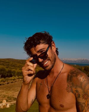 Ignazio Moser Instagram - Summer in Technicolor with @mauijim ☀️🌊
#ColorYouCanFeel #ad