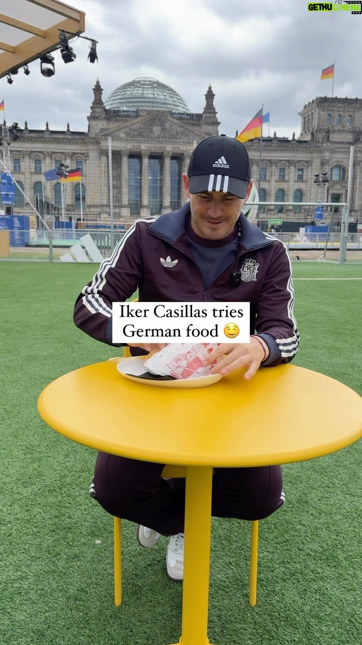 Iker Casillas - 211.7K Likes - Döner > Paella