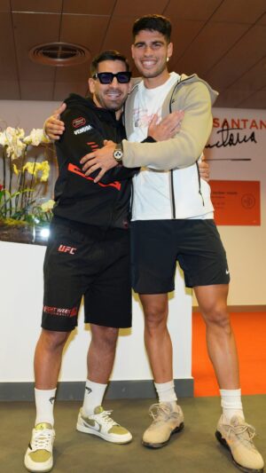Ilia Topuria Instagram - 🎾 𝘊𝘢𝘳𝘭𝘪𝘵𝘰𝘴 𝘷𝘴 𝘛𝘰𝘱𝘶𝘳𝘪𝘢 🥊

@carlitosalcarazz | @iliatopuria | #MMOPEN