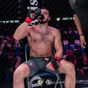 Ilias Bulaid Instagram - Gefeliciteerd @officialbulaid 

Afgelopen zaterdag heeft Ilias een buitengewone vechtpartij gewonnen. Geniet van je winst en op naar de volgende 🏆
__
@officialbulaid @xoneperformance @xxlnutrition