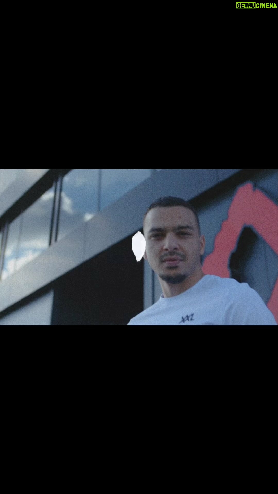 Ilias Bulaid - 1.1K Likes - Just a normal day visiting @xxlnutrition 🤷🏽♂️