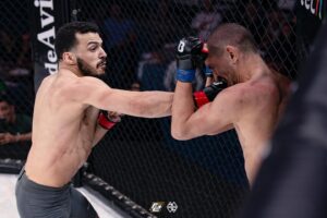 Ilias Bulaid Instagram - El hamdulilah! 9 months ago I tought my career was over. I tore my ACL and MCL completely and needed surgery. I have worked day and night to recover as soon as possible to continue the mission to where we want to go. Now, exactly 9 months post surgery we were back in the octagon with a spectaculair fight. 5-0 it is, and it’s time for the next step🙂