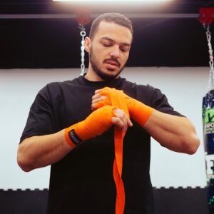Ilias Bulaid Instagram - @xoneperformance vecht samen met meervoudig kickbokswereldkampioen en ongeslagen MMA-vechter Ilias om samen het meeste uit zijn carrière te halen. Ilias streeft naar het halen van zijn ultieme sportprestaties. Na zijn succesvolle kickbokscarrière, met meerdere wereldtitels, heeft hij de overstap naar MMA gemaakt. Met zijn ongeslagen record in MMA is het een kwestie van tijd voordat we hem in de UFC zien.

Met de XONE-producten, zoals Regenerate, Aminofusion en de verschillende vitamines en mineralen, haalt Ilias het maximale uit zijn prestaties en trainingen. Zo kan hij zich volledig focussen op maar één doel: Winnen! Met het NZVT-label en de hoogste kwaliteit supplementen ondersteunen we topsporters en iedereen die zijn of haar sport serieus neemt!
—
@xoneperformance @officialbulaid #xone #xoneperformance