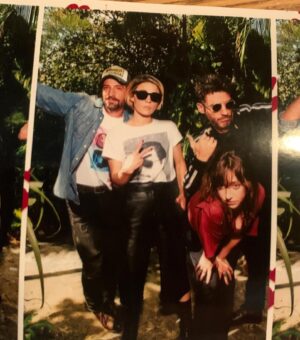 Ilse Salas Instagram - Ayer nos pegó durísimo la nostalgia por nuestros #100dias ❤️ Pura gozadera