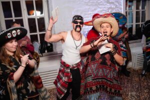 Ilya Lutsak Instagram - MEXICO PARTY 🇲🇽 

Уже РОДНЫЕ - BETBOOM ❣️