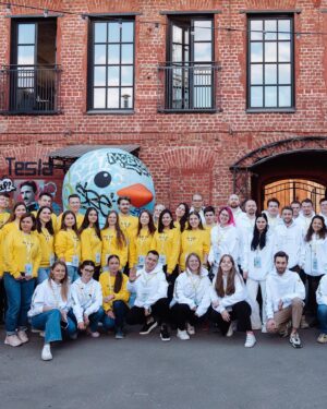 Ilya Lutsak Instagram - IT’S TINKOFF SOLUTION CUP!

ТООПП!! Событие от Тинькофф @tinkoffbank ! 

Благодарю за приглашение ! Был рад раскачать эти пять сотен счастливых финалистов кубка! (И лучших IT специалистов России)

Респект организаторам , которых было более 50 человек, всё на высшем уровне! 

До новых встреч 🫱🏼‍🫲🏻

Фотки : @polyakov.photo