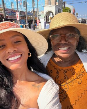 Imani Hakim Instagram - my spirit told me I was in need of mama energy so I listened. my grandmother blessed us with her energy for a week and it was truly something special. to be in a space of unconditional love, to be seen, held, nurtured, poured into with no expectation of anything in return. oof— thank you! thank you grammy for loving on me deeeeeep and loving on my people 🤎grateful grateful grateful. some healinggg was hadddd, okay?!? 🥹