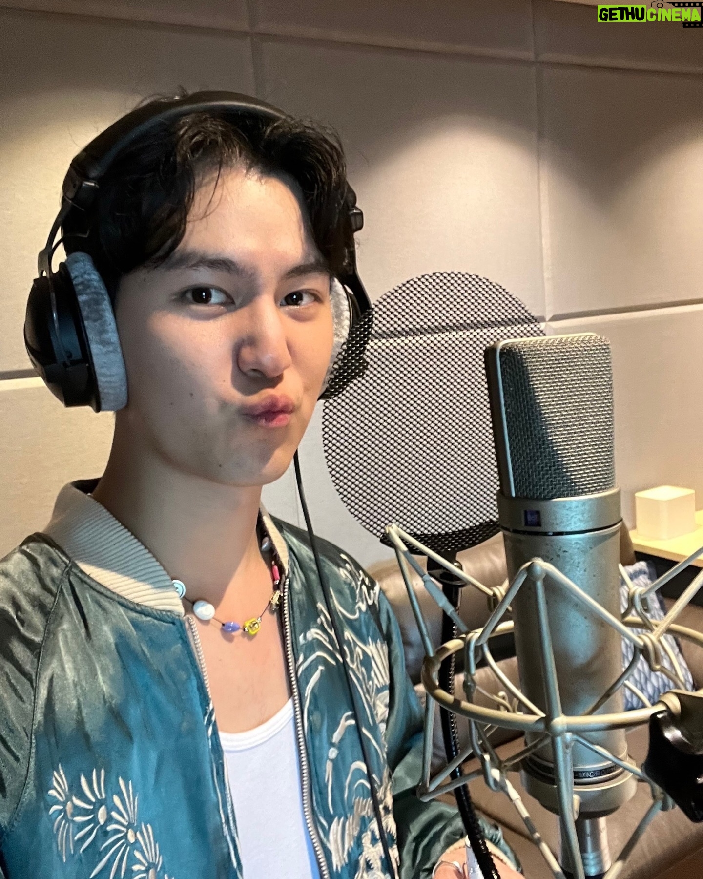 Ingkarat Damrongsakkul - 1.4K Likes - ย้อนไปวันอัดเพลง “เธอ ฉัน ฝัน เรา “ ตอนนี้สามารถไปรับชมรับฟังได้แล้วน้า เอมวีออกแล้ว ไม่เคยคิดว่าจะได้มีเพลงกับเค้าบ้าง รู้สึกดีใจมากกก ถ้ามีเพลงหน้าอีกสัญญาจะร้องเพลงให้ดีขึ้นๆไปอีกนะคั้บ ขอบคุณทุกคนที่มีส่วนเกี่ยวข้องทำให้เพลงออกมานะคั้บ🫶🏻😖 ถ้าเสริชชื่อเพลงไม่เจอ เสริชชื่อริว อิงครัต ryu ingkarat ได้นะ นี่!!!!555555555555
#ISawYouInMyDream #เธอฉันฝันเรา #WeTVth #WeTVOriginal