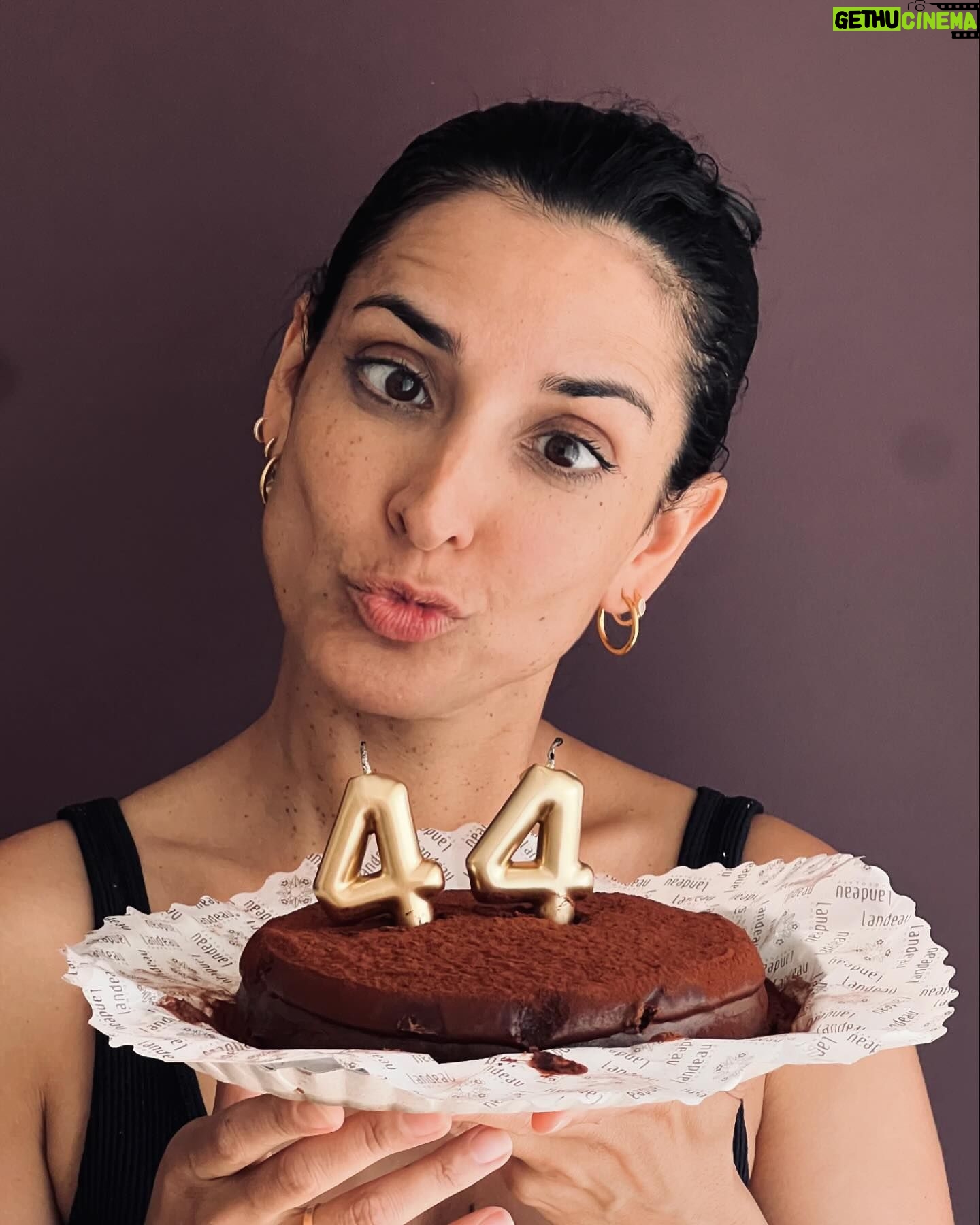 Inma Cuesta - 60.6K Likes - Happy birthday to me!!
44 veranos ☀️
Gracias por todas las felicitaciones!