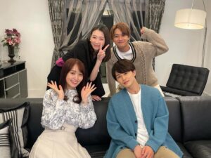 Inoue Sora Instagram - ・
『#ビジネス婚 』ー好きになったら離婚しますー
全9話、ありがとうございました！！

雅と司、最後は2人とも素直になって幸せな結婚式を迎えられて本当に良かったですね☺️

紫臣はふわふわしているようでちゃんと周りが見えていて、たしかに雅への気持ちはあったけど最後は幼馴染で親友の司の背中を押しました。そんな人の気持ちが分かって、周りが見えて、自分じゃなく大切な司を優先する紫臣が大好きです！！！かっこいいぞ！紫臣！
最終話で紫臣派の人は増えたでしょうか？😏笑

そんな紫臣に巡り会えたこと、演じれたことを本当に光栄に思います。

最後まで『ビジネス婚』を見てくださった皆様、ありがとうございました☺️

@dramaphil_mbs