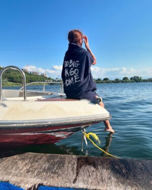 İpek Bağrıaçık Instagram - Go big or go home.. 😉😬👌🏼🏄🏼‍♀️