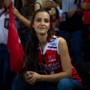 İrem Helvacıoğlu Instagram - 