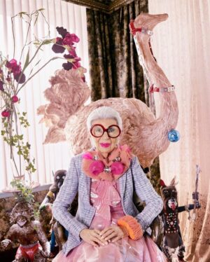 Iris Apfel Instagram - We thought it might be kind of funny
To switch my ostrich for the #Easter bunny
Happy Holiday! 🐣🐰
