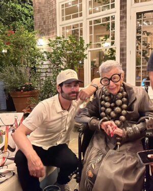 Iris Apfel Instagram - I've been told this is called a "photo dump" of my birthday celebrations 🥳 1️⃣0️⃣1️⃣ 🥳