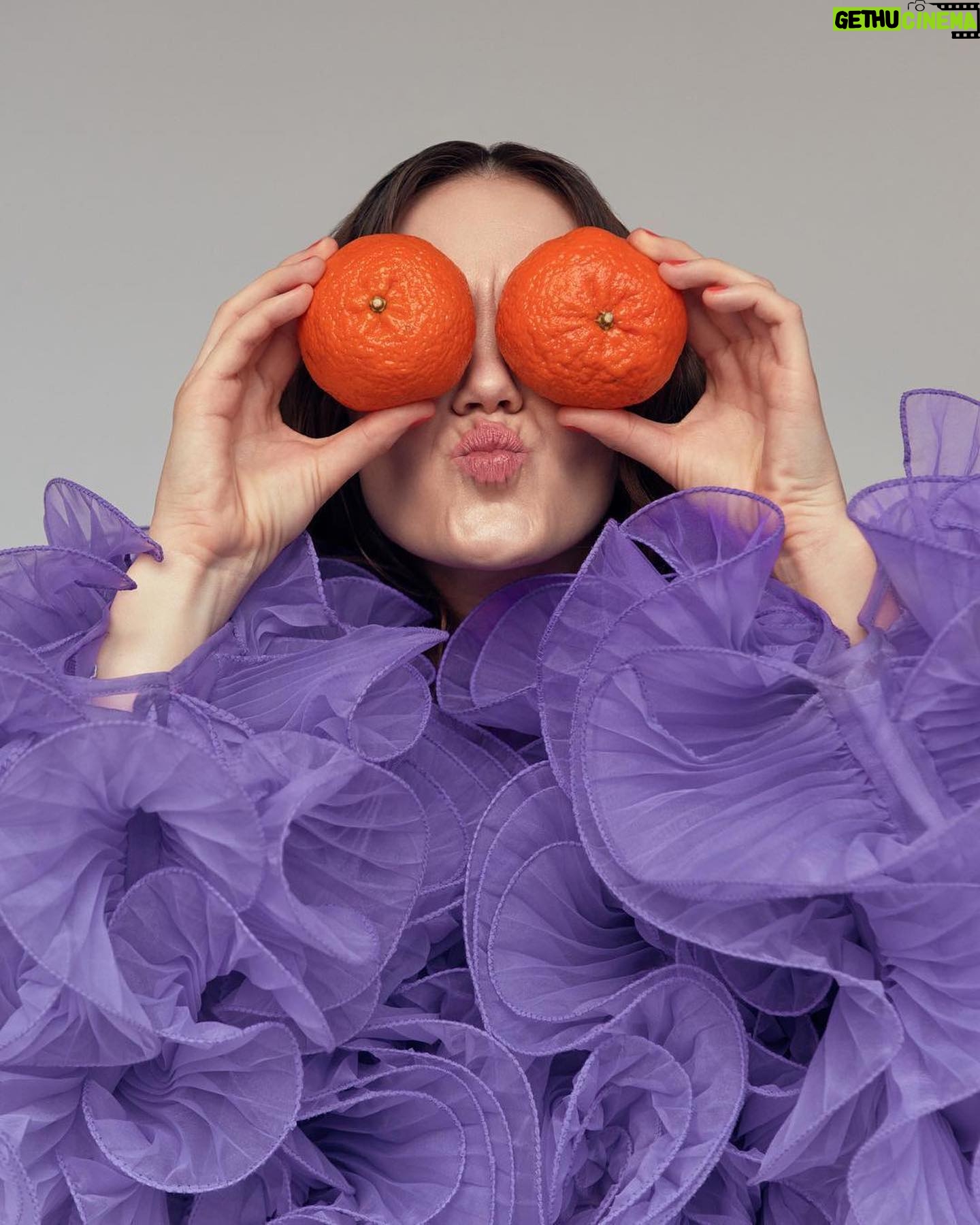 Iris Apfel - 101.8K Likes - Hear, hear⦠my @hm collection made one whole year! ššš§æš #IrisApfelxHM