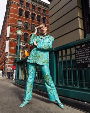 Iris Apfel Instagram - Hear, hear… my @hm collection made one whole year! 🌈🌟🧿💛 #IrisApfelxHM
