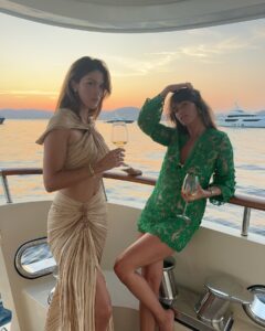 Actress Iris Mittenaere HD Instagram Photos and Wallpapers July 2024