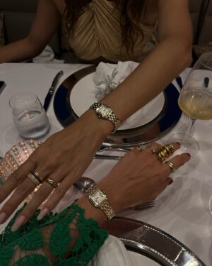 Iris Mittenaere Instagram - Sunset girls and summer skies.