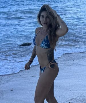 Irmak Ünal Instagram - …quotes I stand by
“Power is being told you are not loved
and not being destroyed by it” ✨✨✨ Power isn’t about wielding control or commanding respect; it’s about standing tall when the world tries to bring you to your knees. Imagine being told you’re not worthy, that you’re unloved, and instead of crumbling, you rise stronger, unfazed. You Pause….. u accept and say “ok… With Pleasure” ✨✨✨True power is the unwavering strength to remain whole and unbroken in the face of rejection and adversity. It’s the silent defiance that says, “I am enough,” no matter what anyone else believes. 😉 #todaysenergy #gratitude #truepower #somethoughts