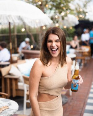 Isabella Santoni Instagram - Repleta de #goldenmoments 💛

 #goldenmoments #coronanasolimpíadas #publi
